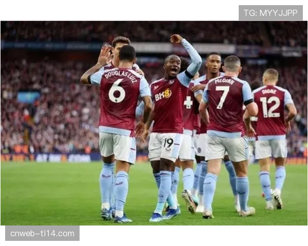 特写：西汉姆联门将阿雷奥拉连续三次神扑，力保球门不失